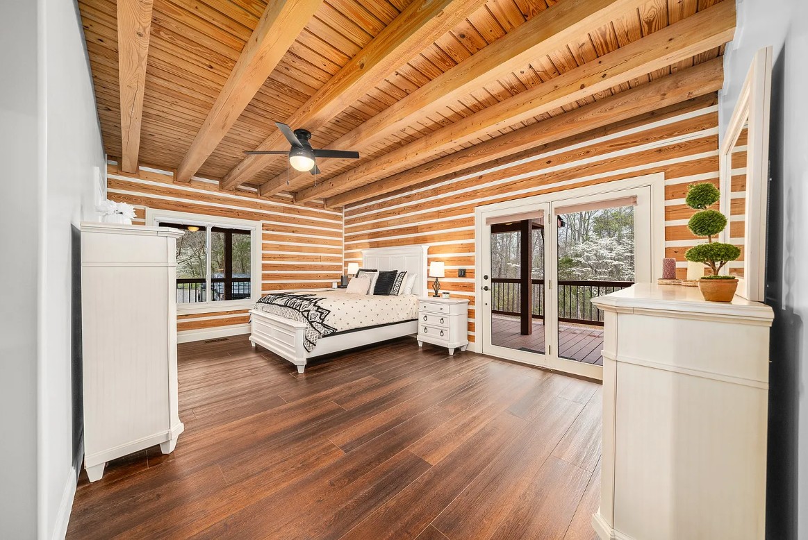 Log Cabin